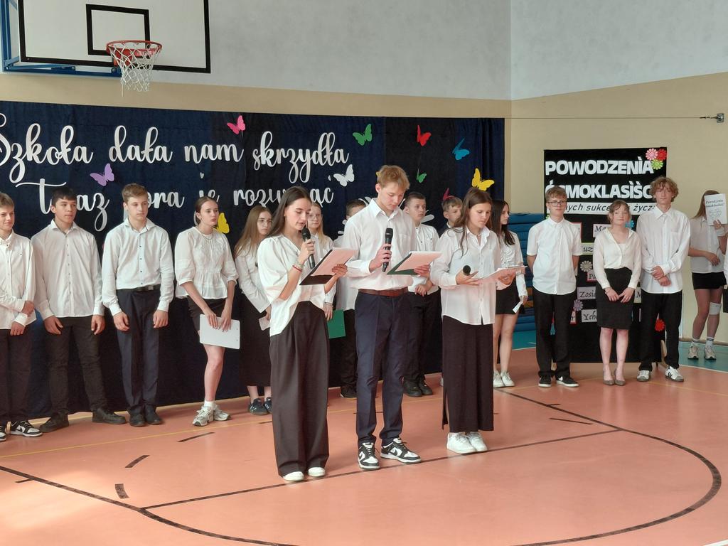 Pożegnanie ósmoklasistów